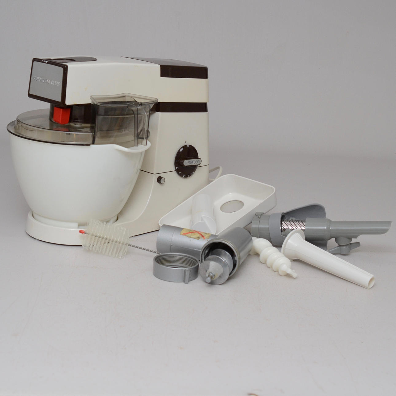 ASISTENTE DEL HOGAR, Kenwood.