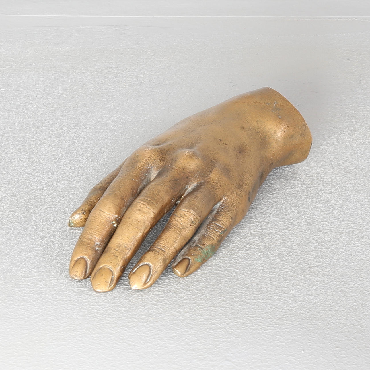 HAND, brons, troligen Urban Engström.