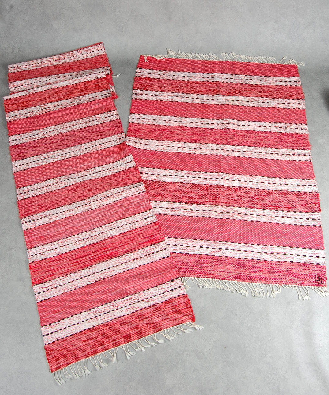 TRASMATTOR, 2 delar nyvävda.