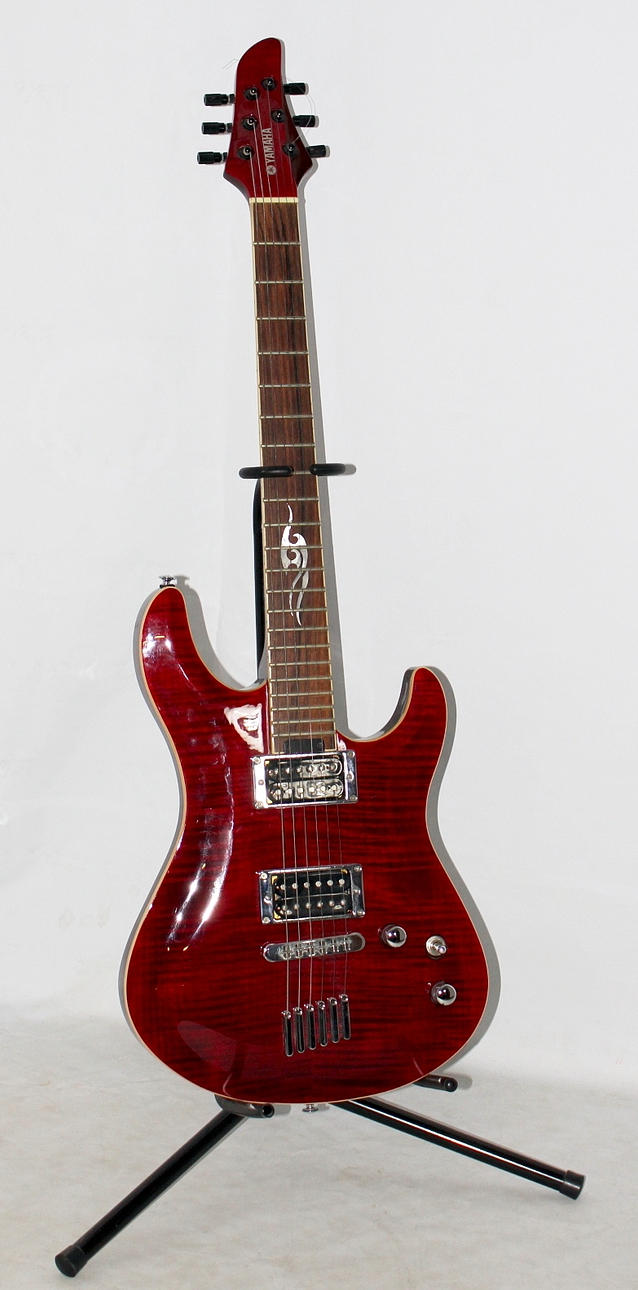 E-GITARRE, Yamaha RGX520FZ.