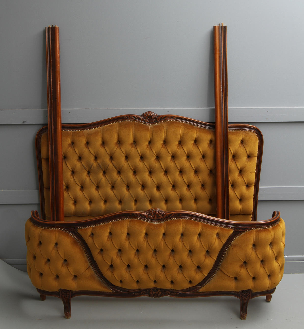 SÄNG, rokokostil, 1900-tal.