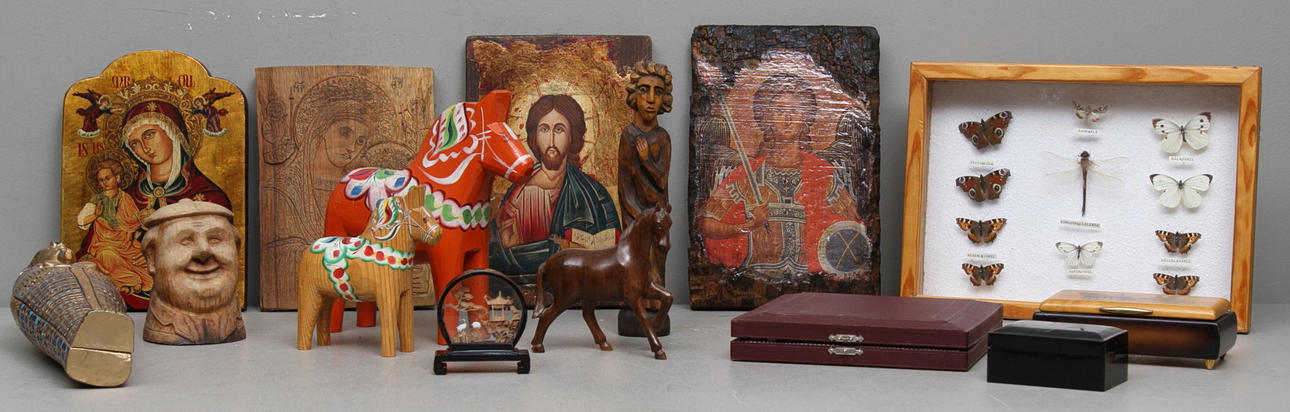 TRÄFÖREMÅL och KERAMIKFÖREMÅL, 1900-2000-tal.