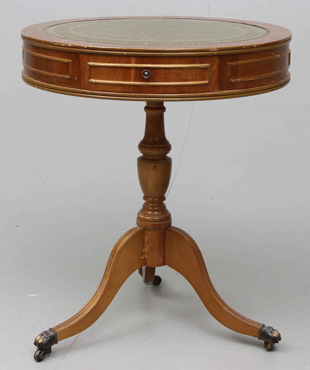 BORD, s k Drumtable, England, 1900-talets senare hälft.