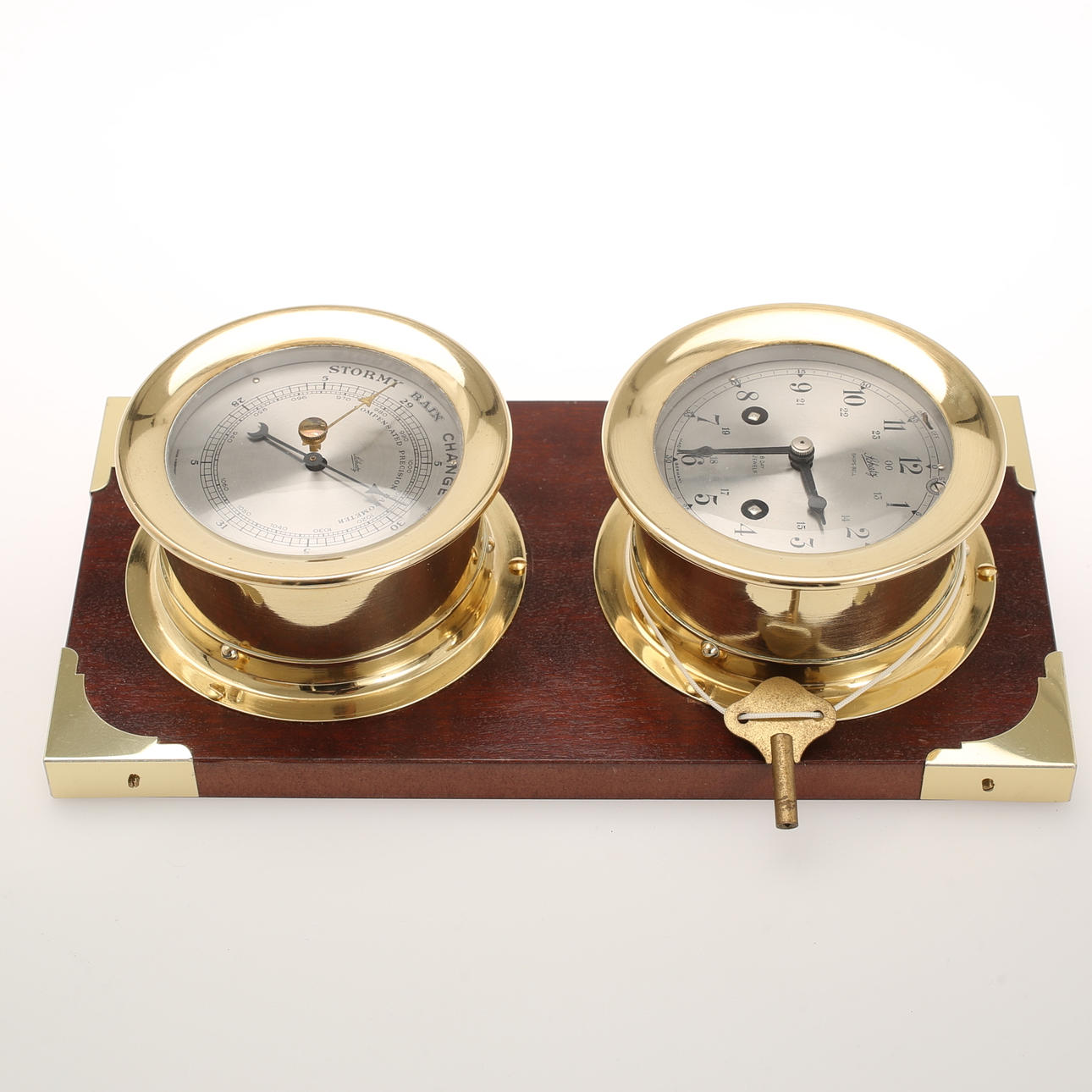 SKEPPSUR, Schatz, trä och mässing.