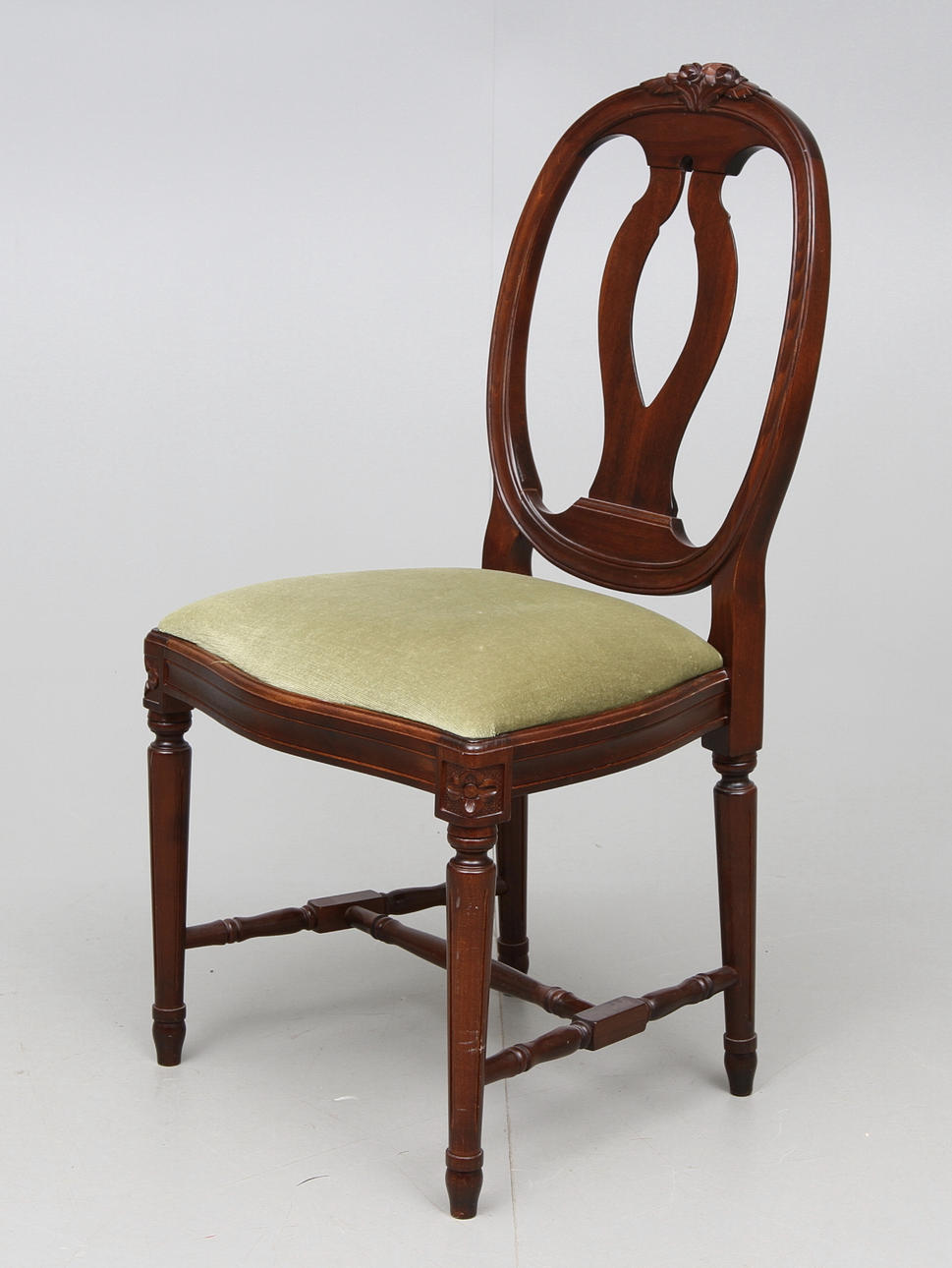 STOL, gustaviansk-stil, 1900-tal.