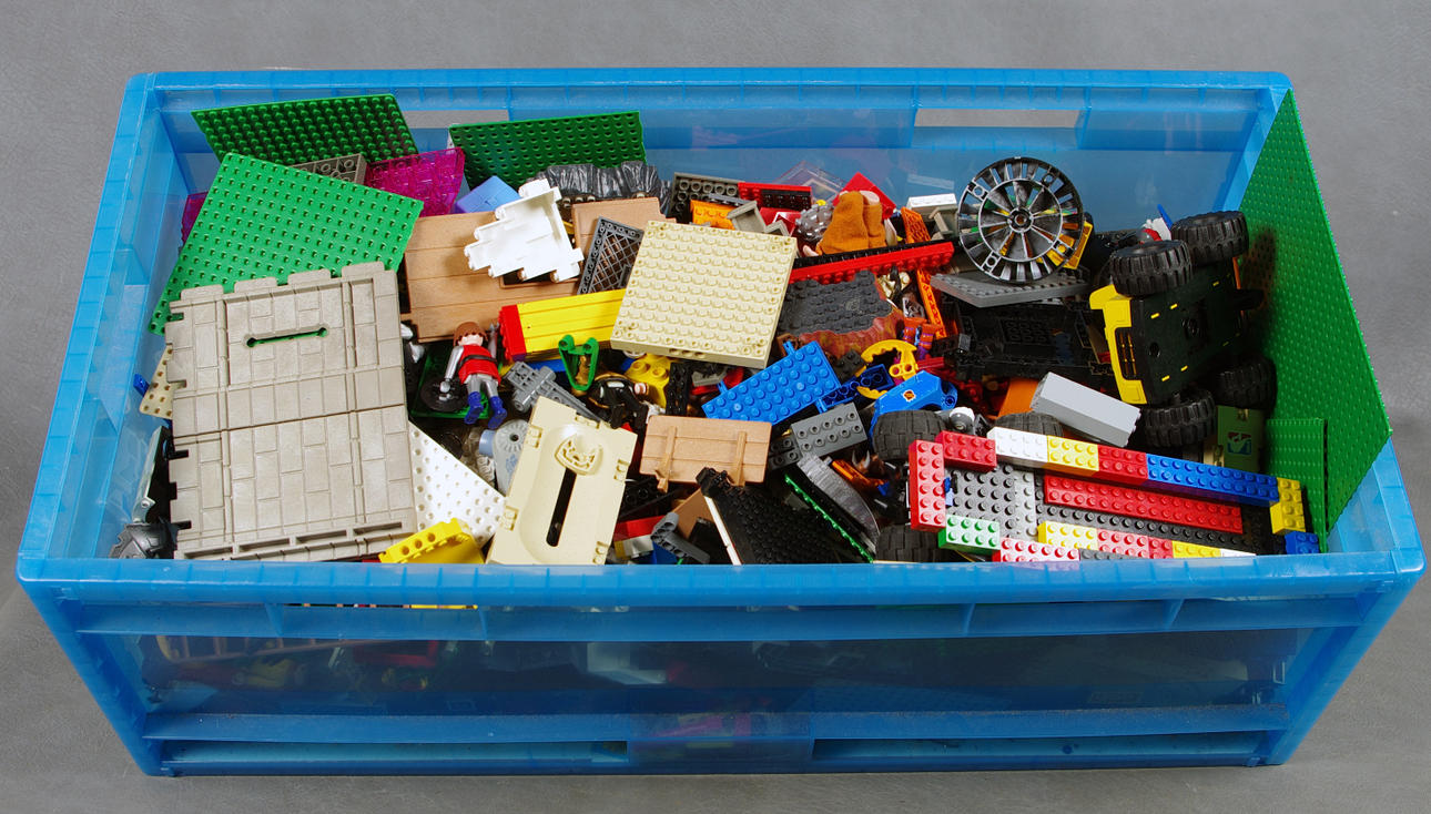 LEGO.