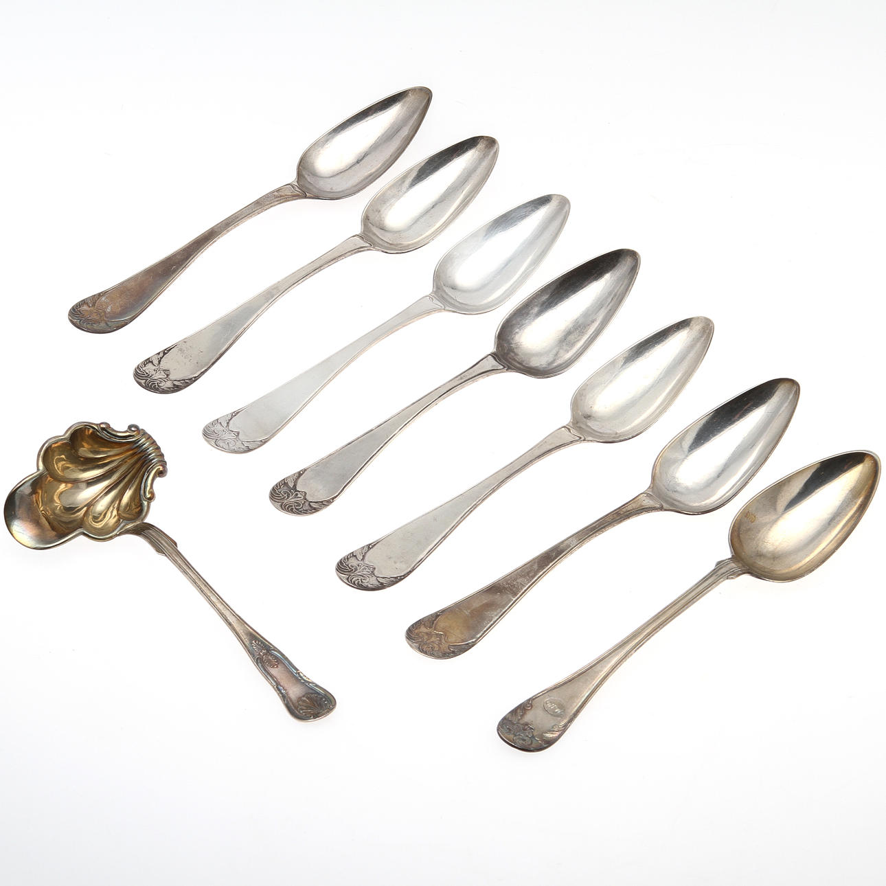 SILVERBESTICK, 7+1 delar. bla Anders Bäck, Alingsås, 1838 samt Claes Christian Carlén, Borås, 1858. 450 gram.