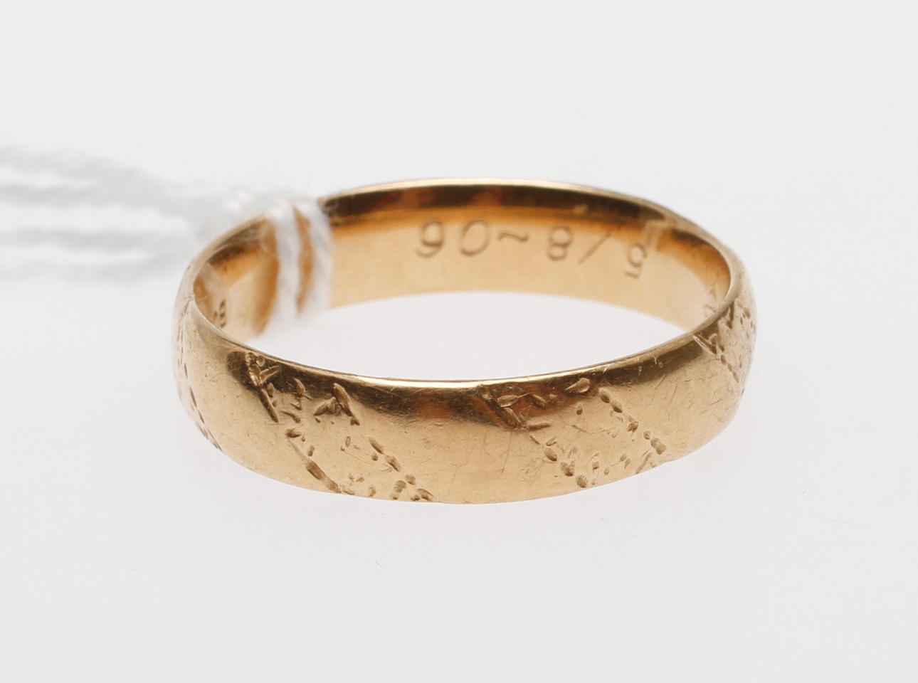 RING, 18k guld, vikt ca 5,2 gr.