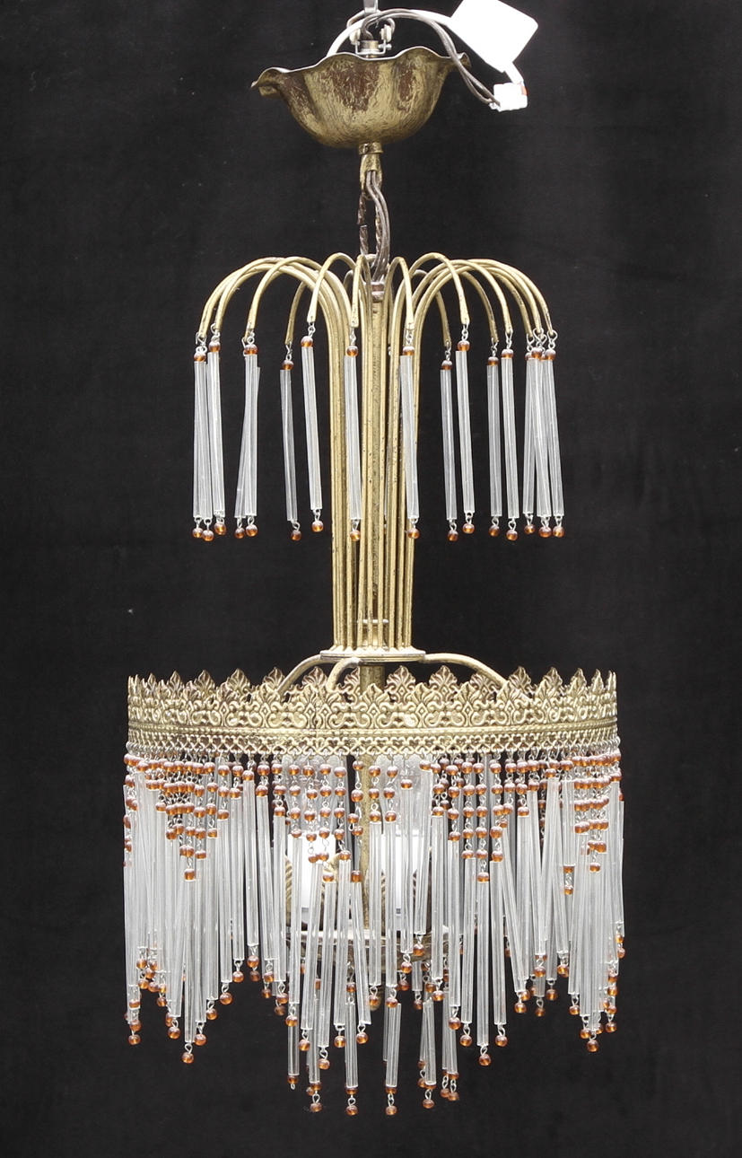 TAKLAMPA, stavformade prismor av glas. 1900-tal.