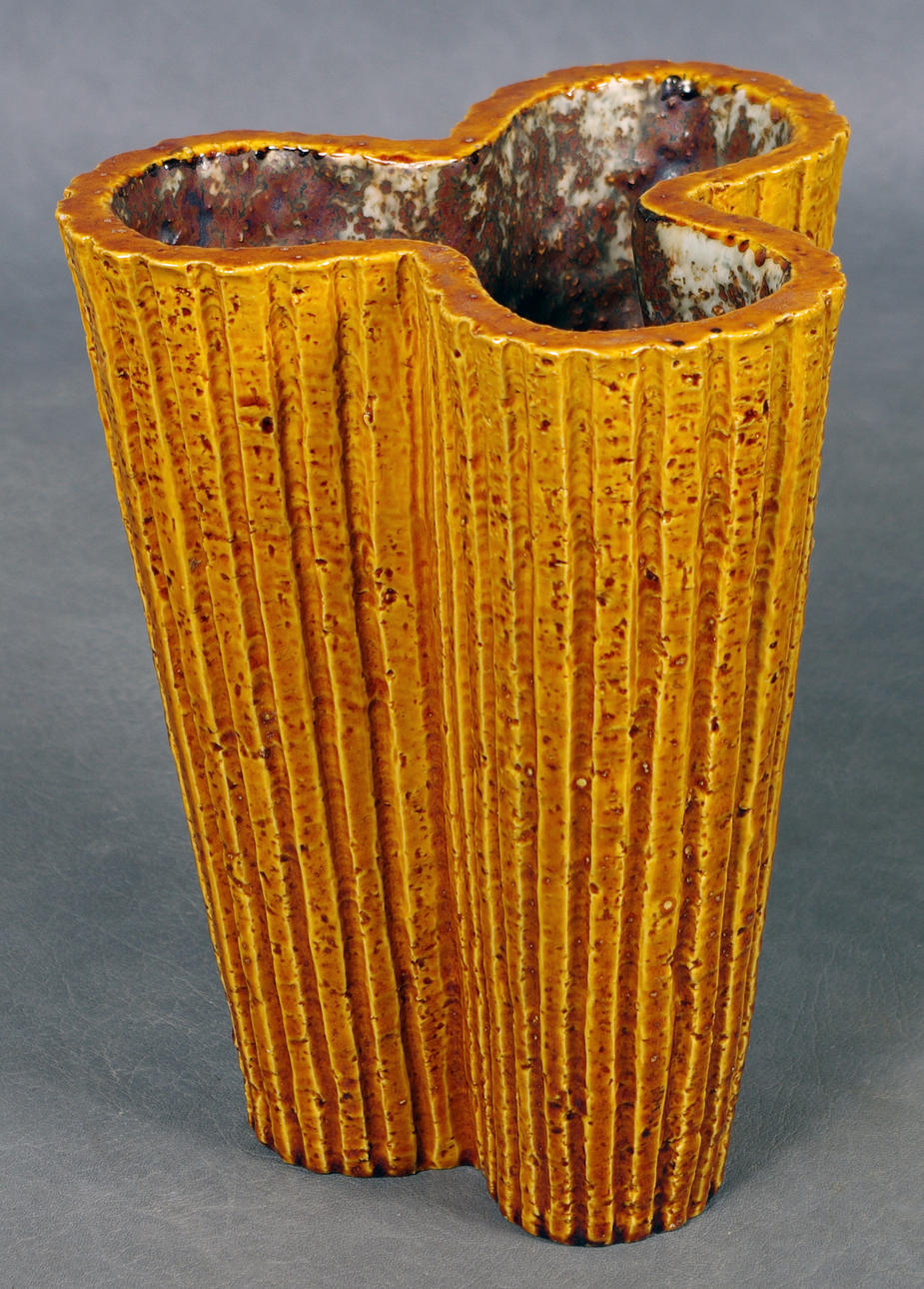 KERAMIKVAS, Chamotte, Gunnar Nylund, Rörstrand.