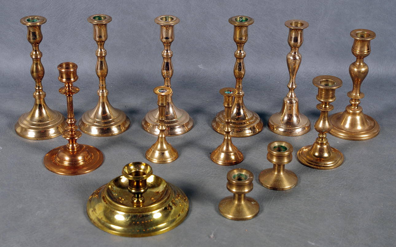 LJUSSTAKAR, 13 stycken, mässing, malm.