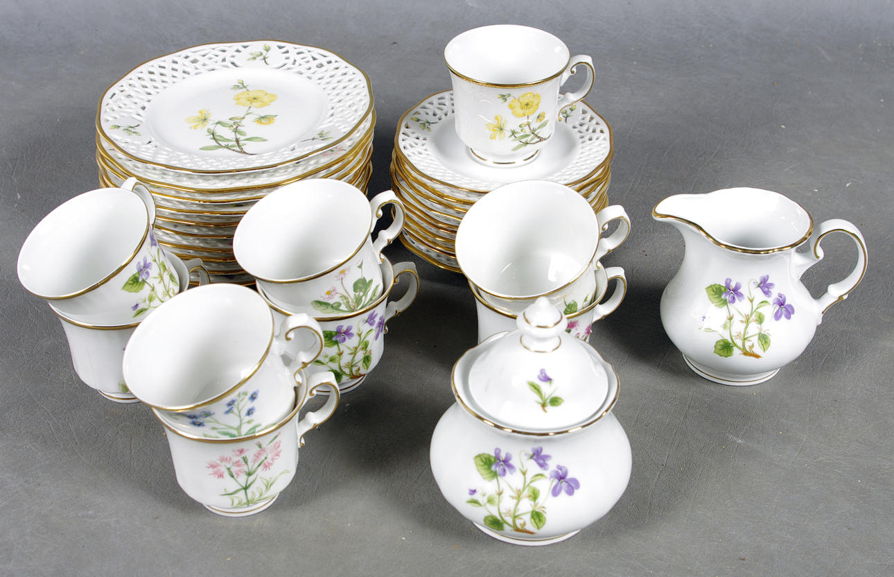 KAFFESERVIS, Svaneholm.