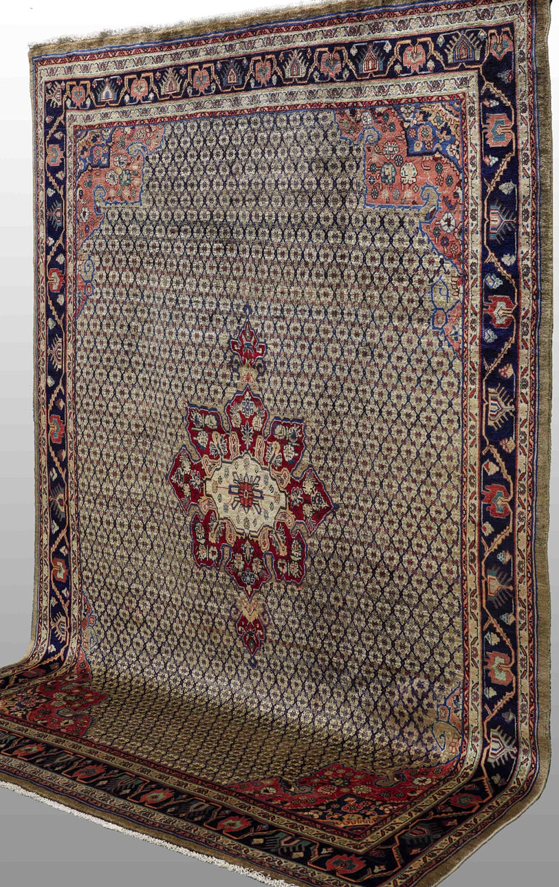 CARPET, Persian, kohlrabi, 306 x 196 cm.