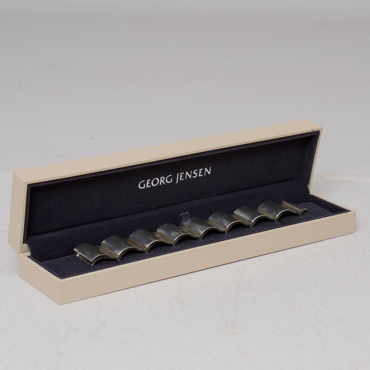 GEORG JENSEN. Armband, "Surf". Sterlingsilver 925.