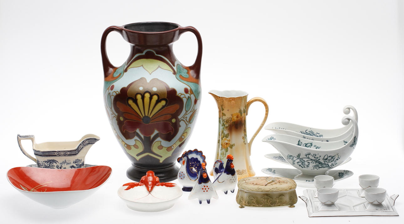 KERAMIK och PORSLIN, 1900-tal.