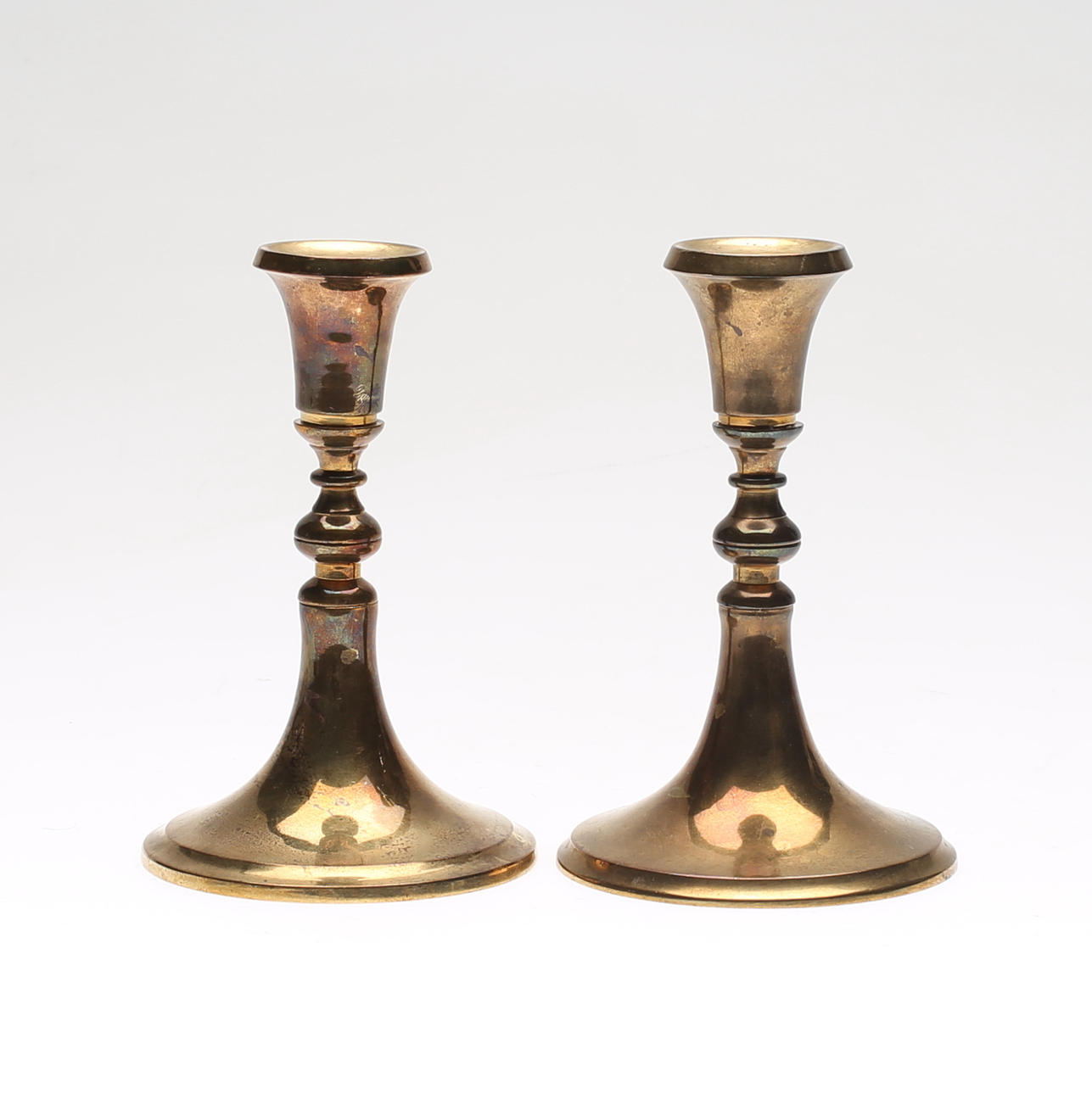 LJUSSTAKAR, ett par, Grillby Mässing.