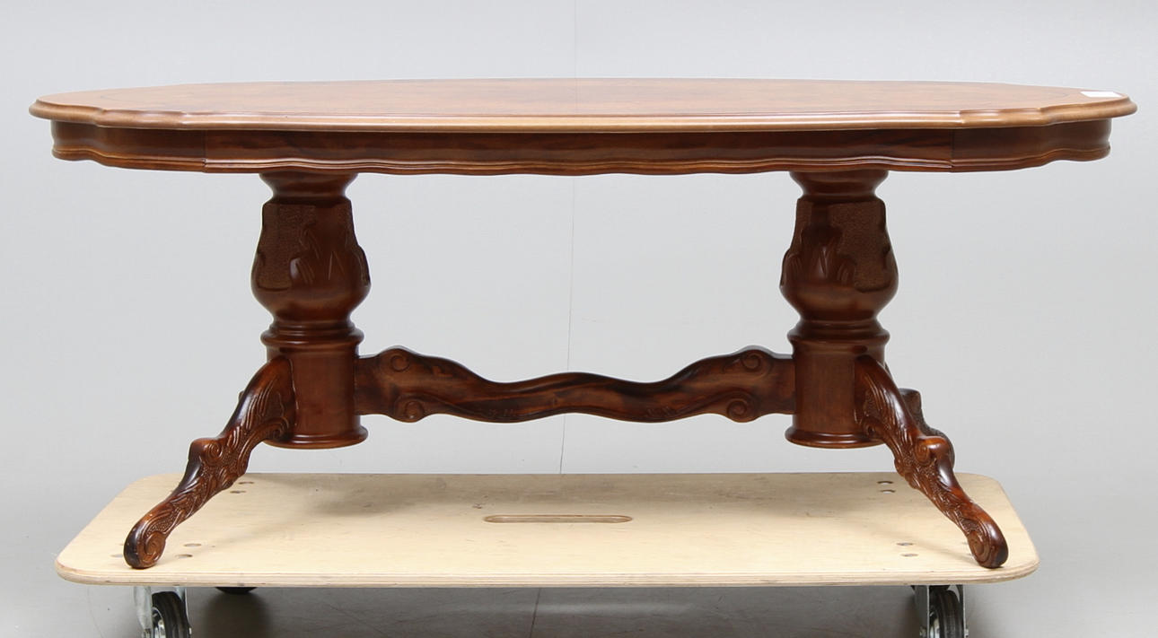 SOFFBORD, rokokostil, 1900-talets fjärde kvartal.