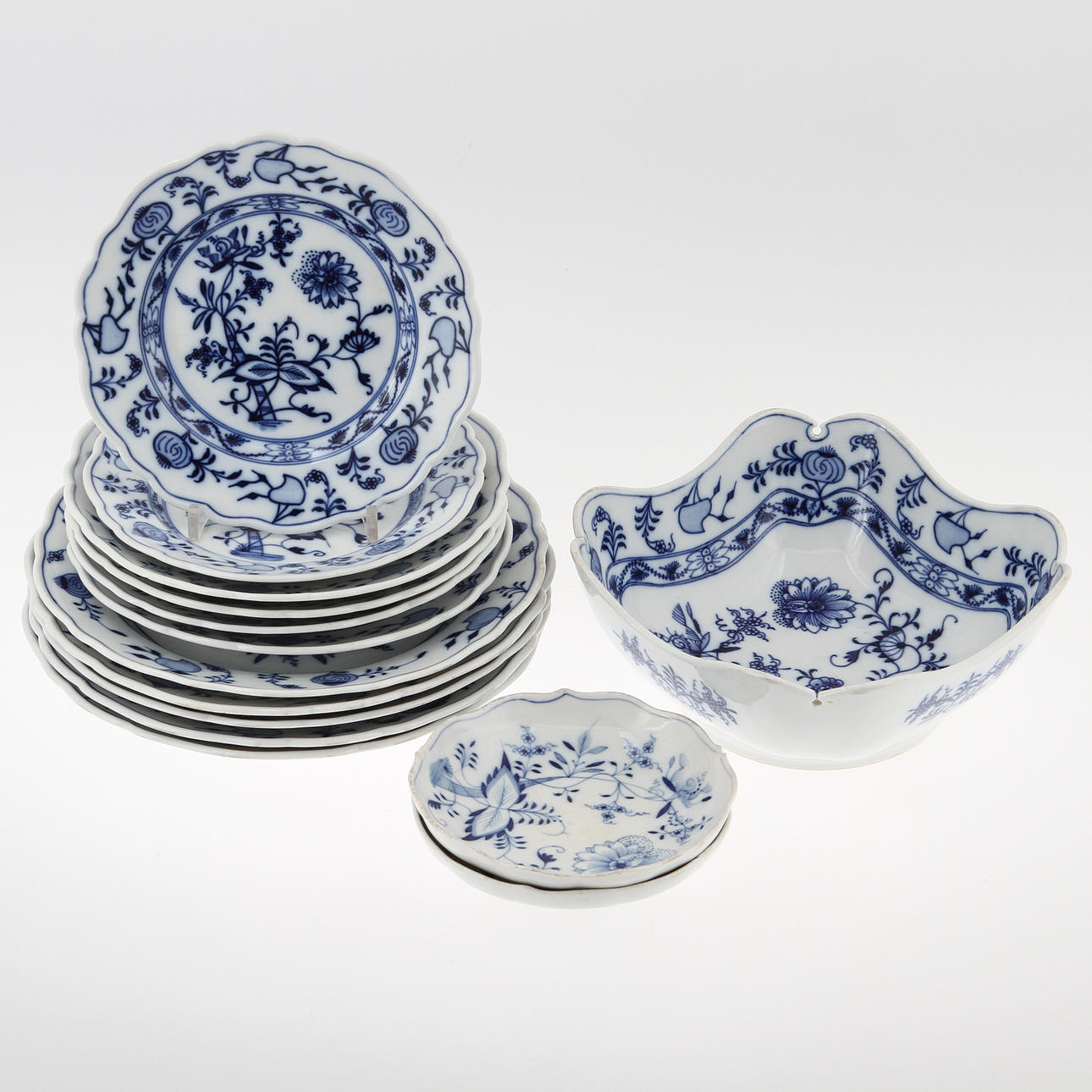 SERVISDELAR, 14 delar, bla Meissenstadt.