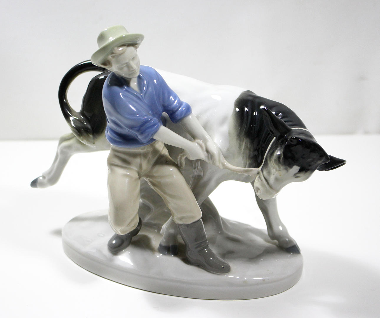 FIGUR, porcelæn, landmand.