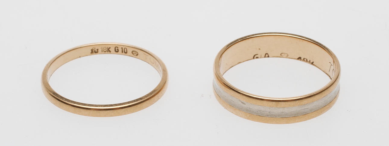 RINGAR, 2 st, 18k guld, vikt ca 4,7 gr.