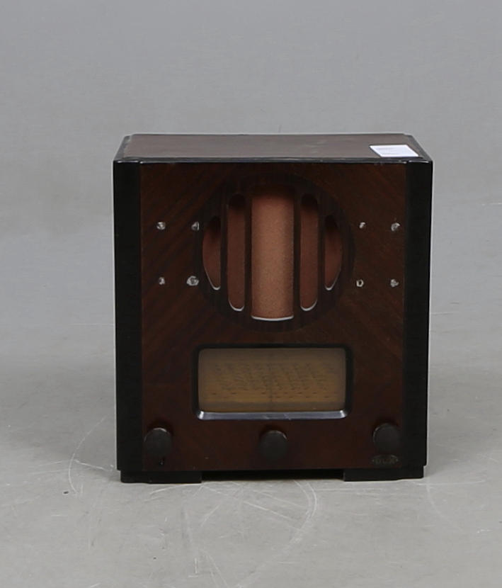 RADIO, Dux 421, 1940er Jahre.