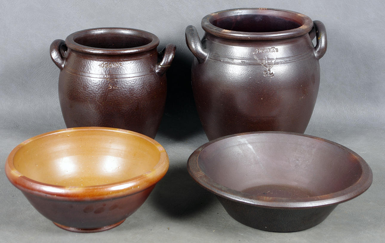 KERAMIKFÖREMÅL, 4 stycken, Höganäs.