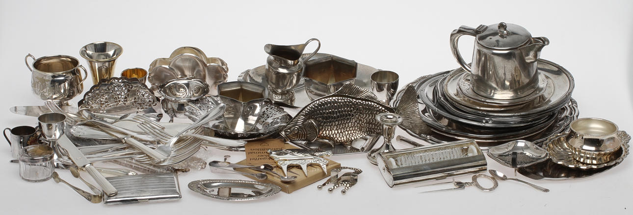 PARTI DIVERSE NYSILVER MED MERA, 1900-tal.
