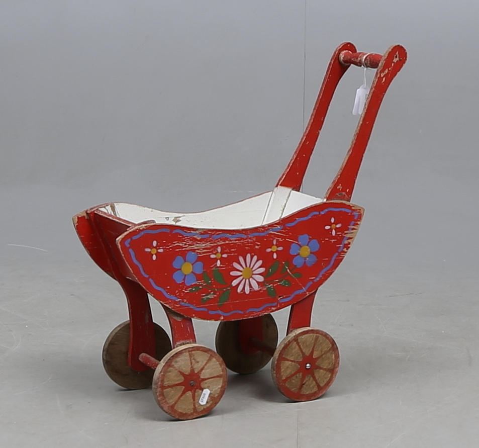 LEKSAK, vagn, trä, 1900-talets första hälft.