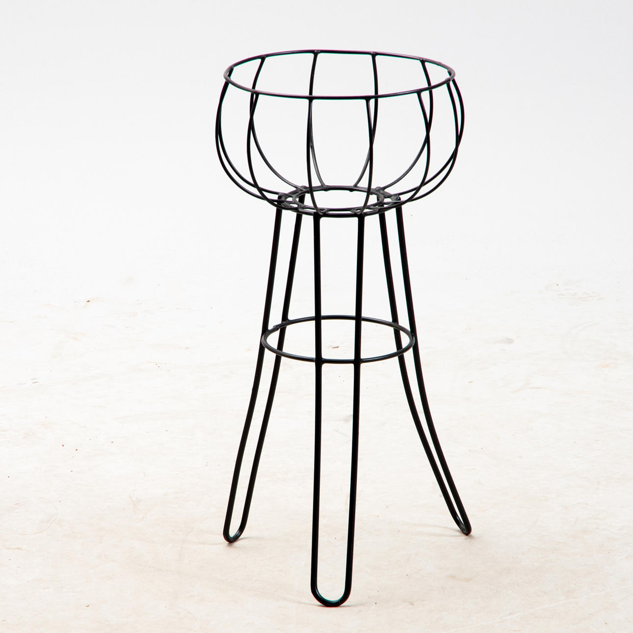 PIEDESTAL, string model, mid-20th century.