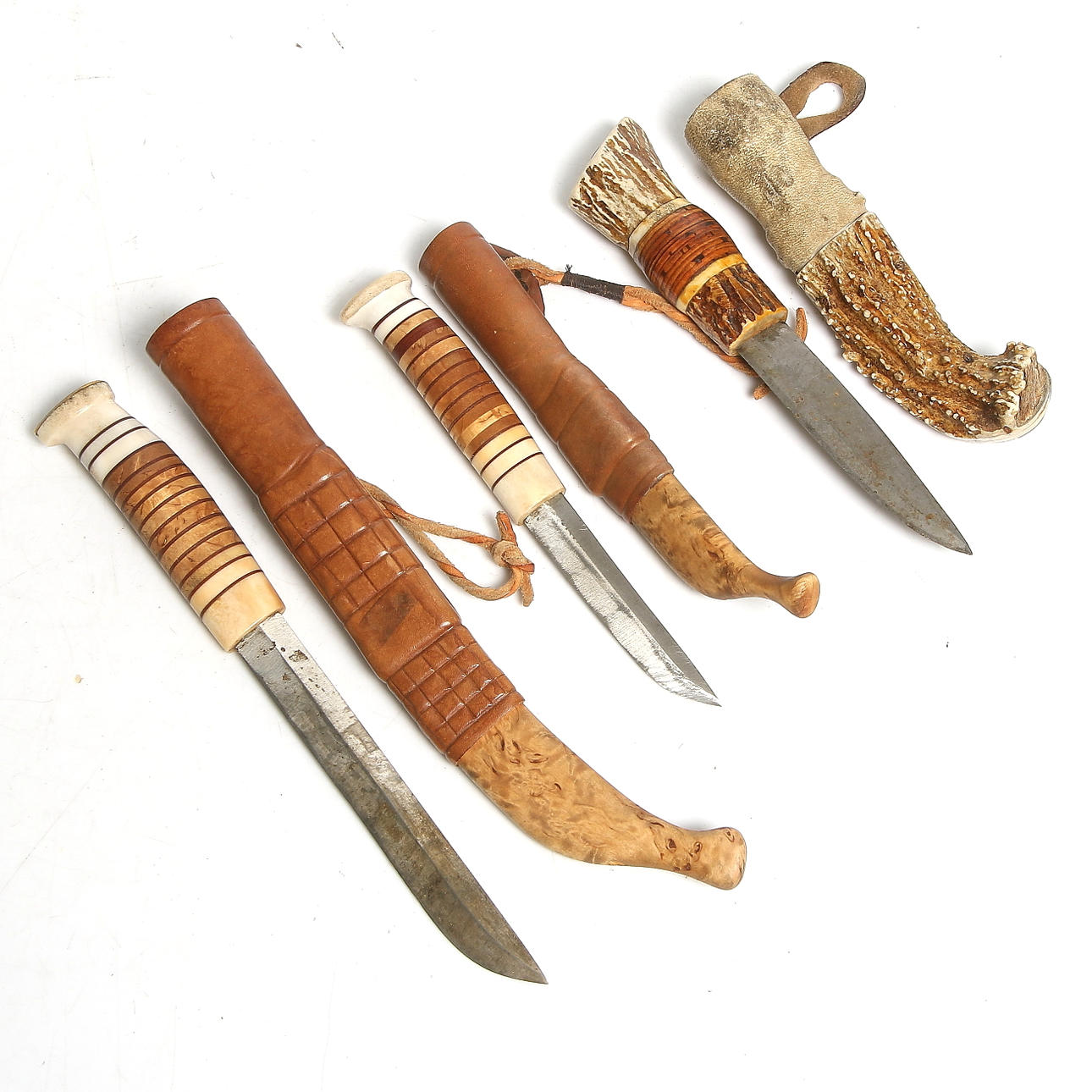 LAPPKNIVAR, 3 st, signerade, 1900-talets slut.