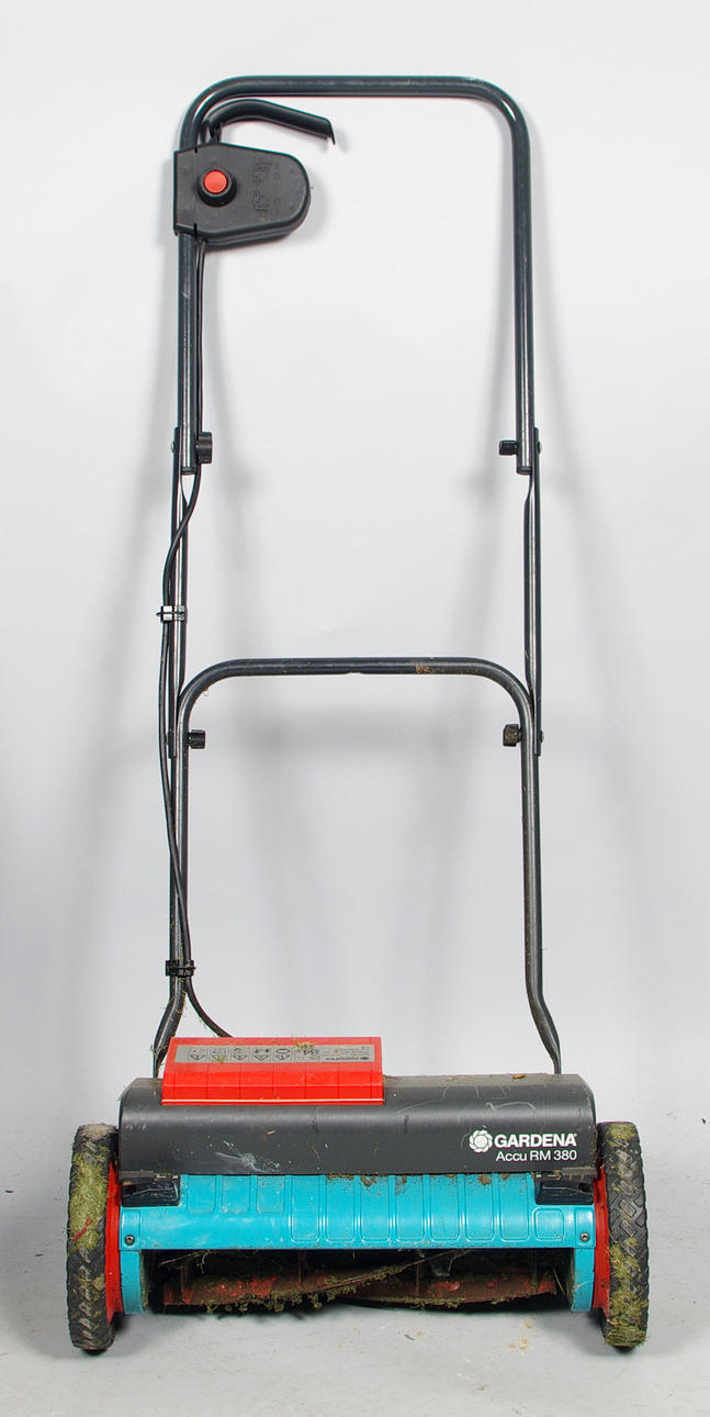 GRÄSKLIPPARE, Gardena ACCU RM 380.
