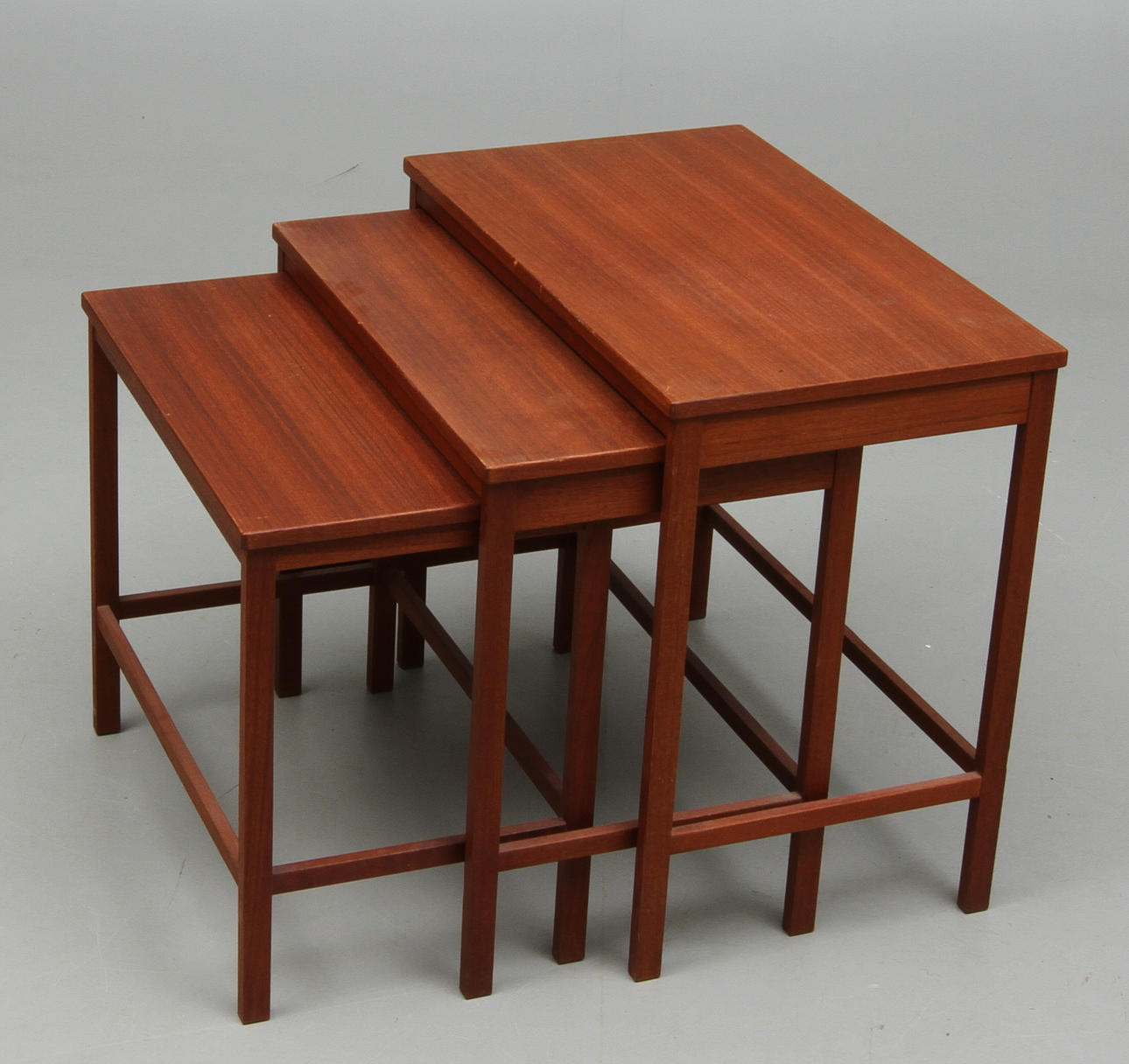 SATSBORD, 3 delar, teak.