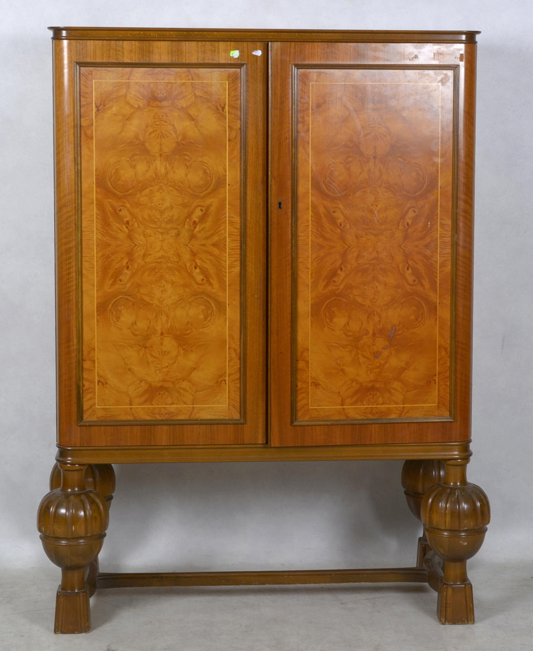 MATSALSKÅP, 1900-tal.