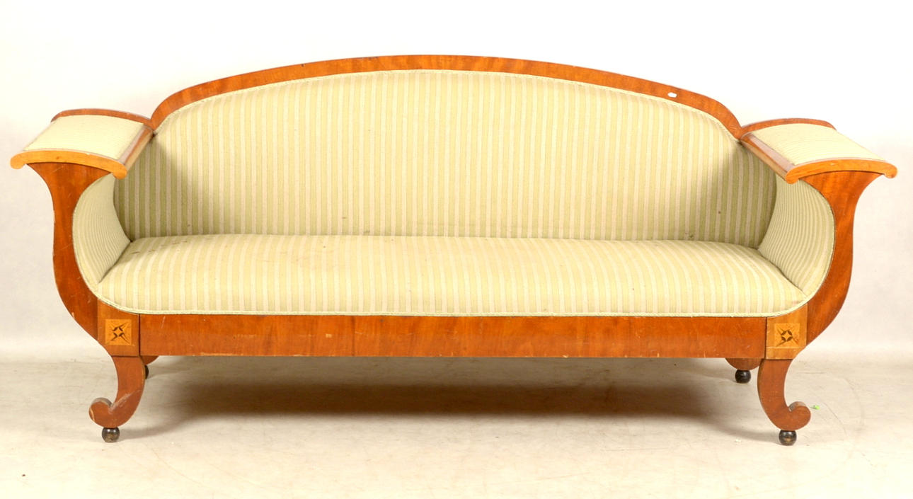 SOFFA, Karl Johan-stil.