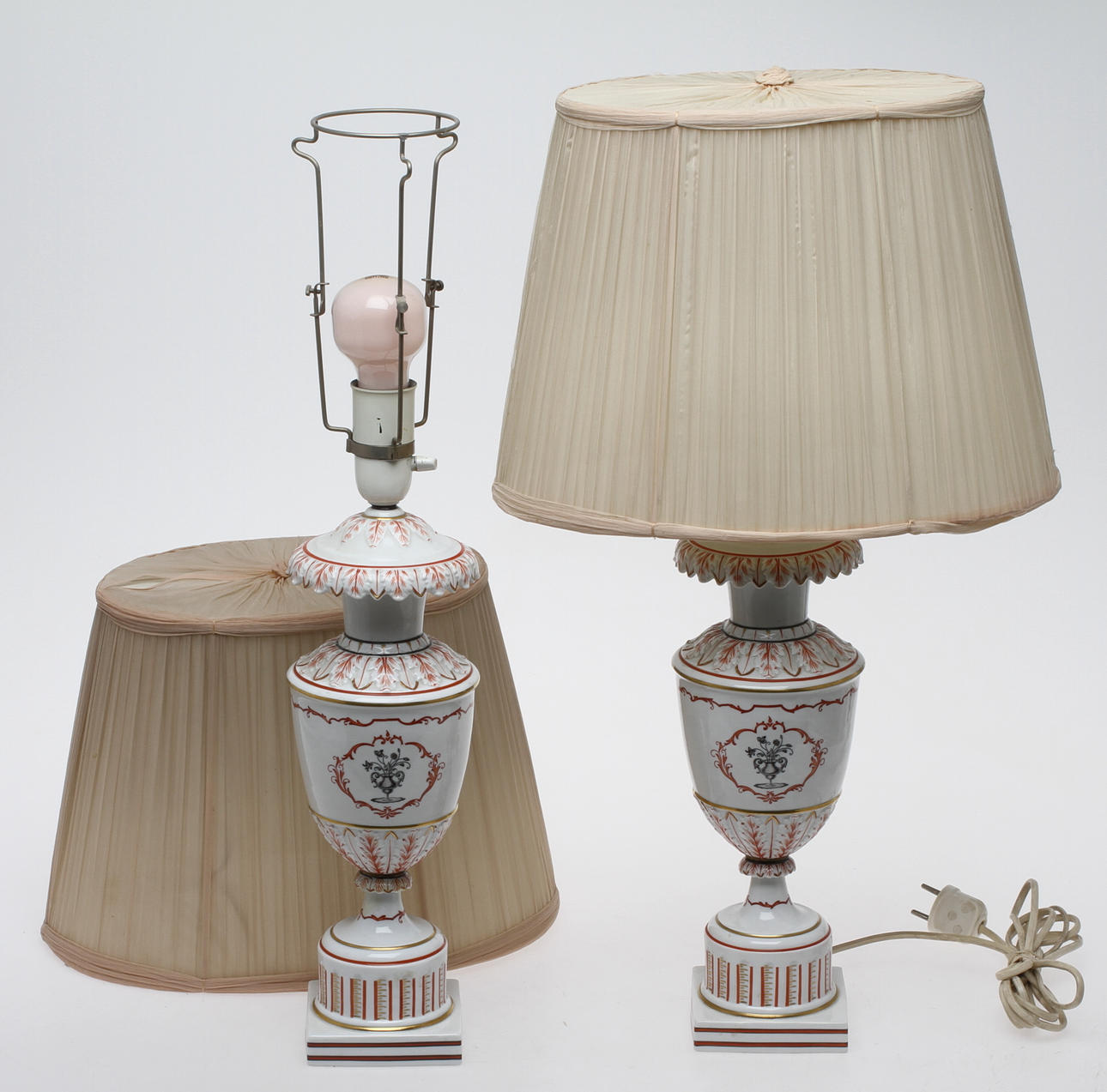 BORSLAMPOR, 1 par, porslin, Richard Ginori, Italien.
