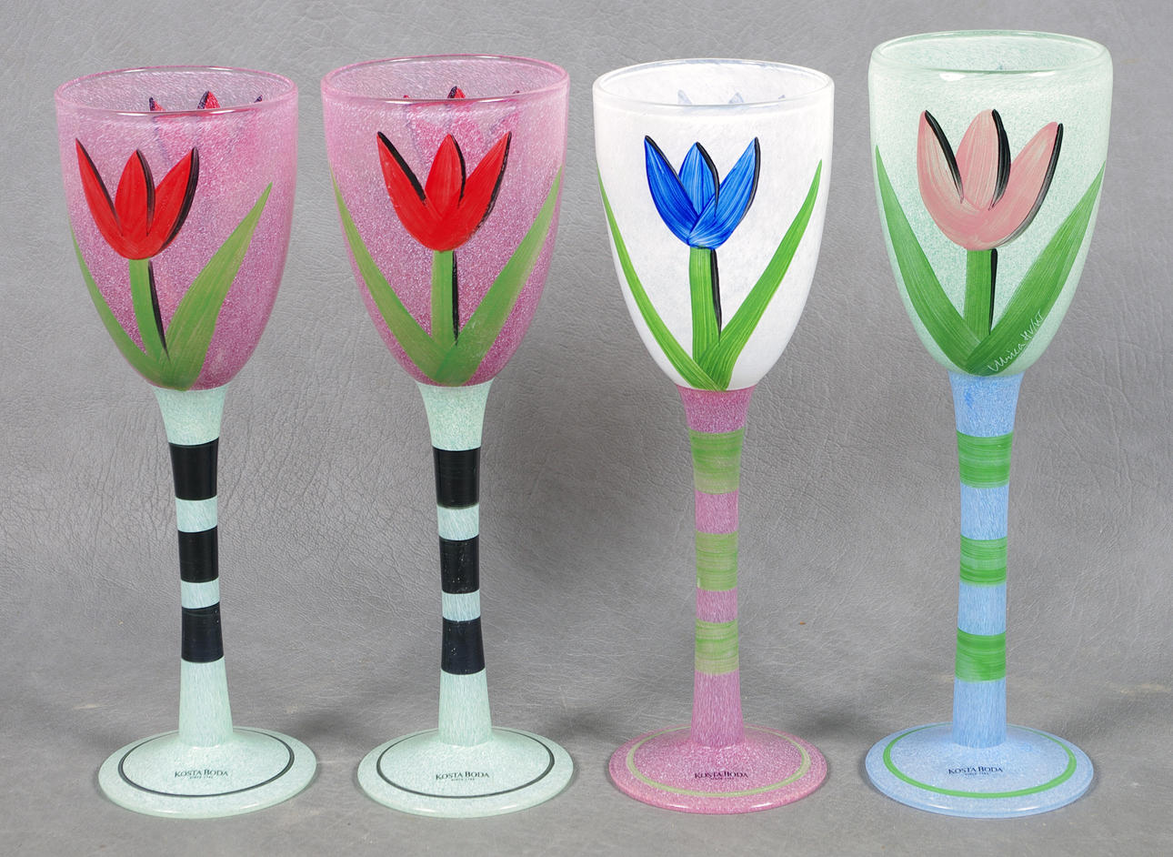 KONSTGLAS, 4 stycken, Ulrica Hydman-Vallien, Kosta Boda.