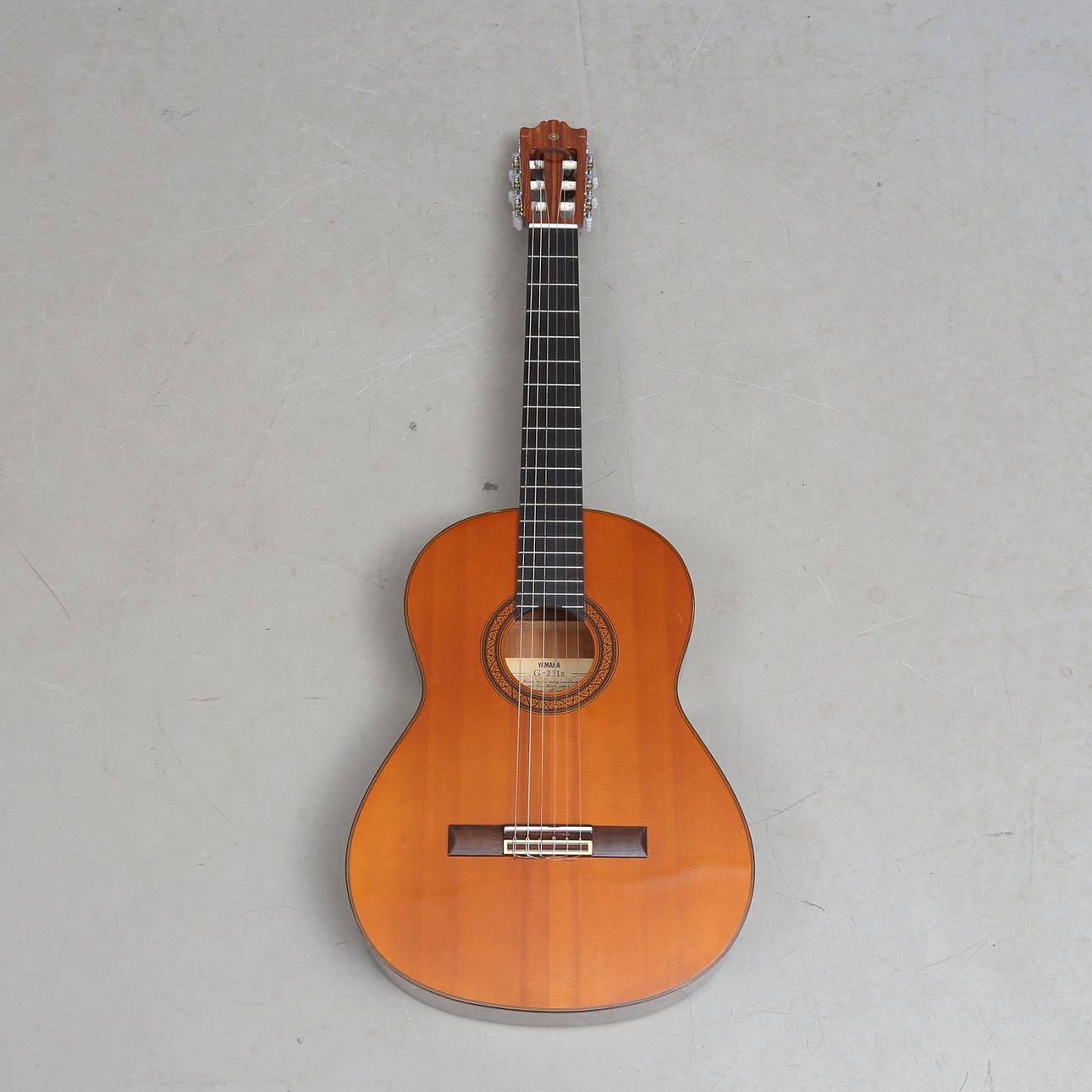 GITARRE, Yamaha, G-231.
