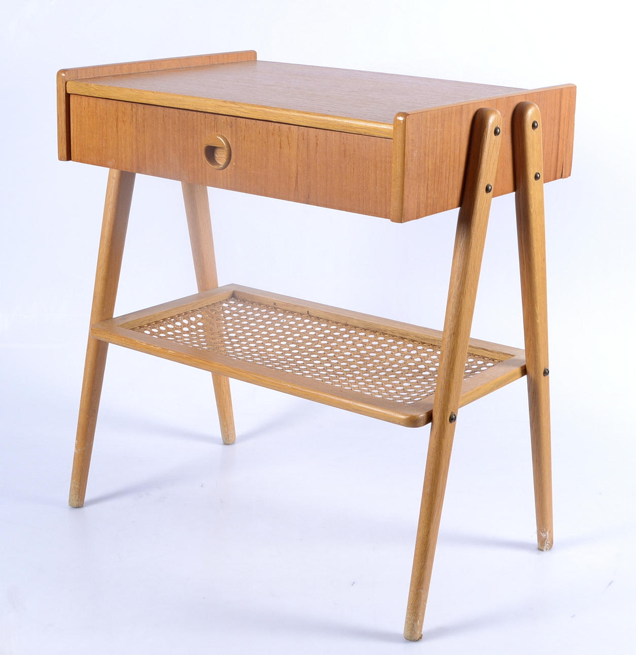 NATTDUKSBORD i teak, 1900 tal.