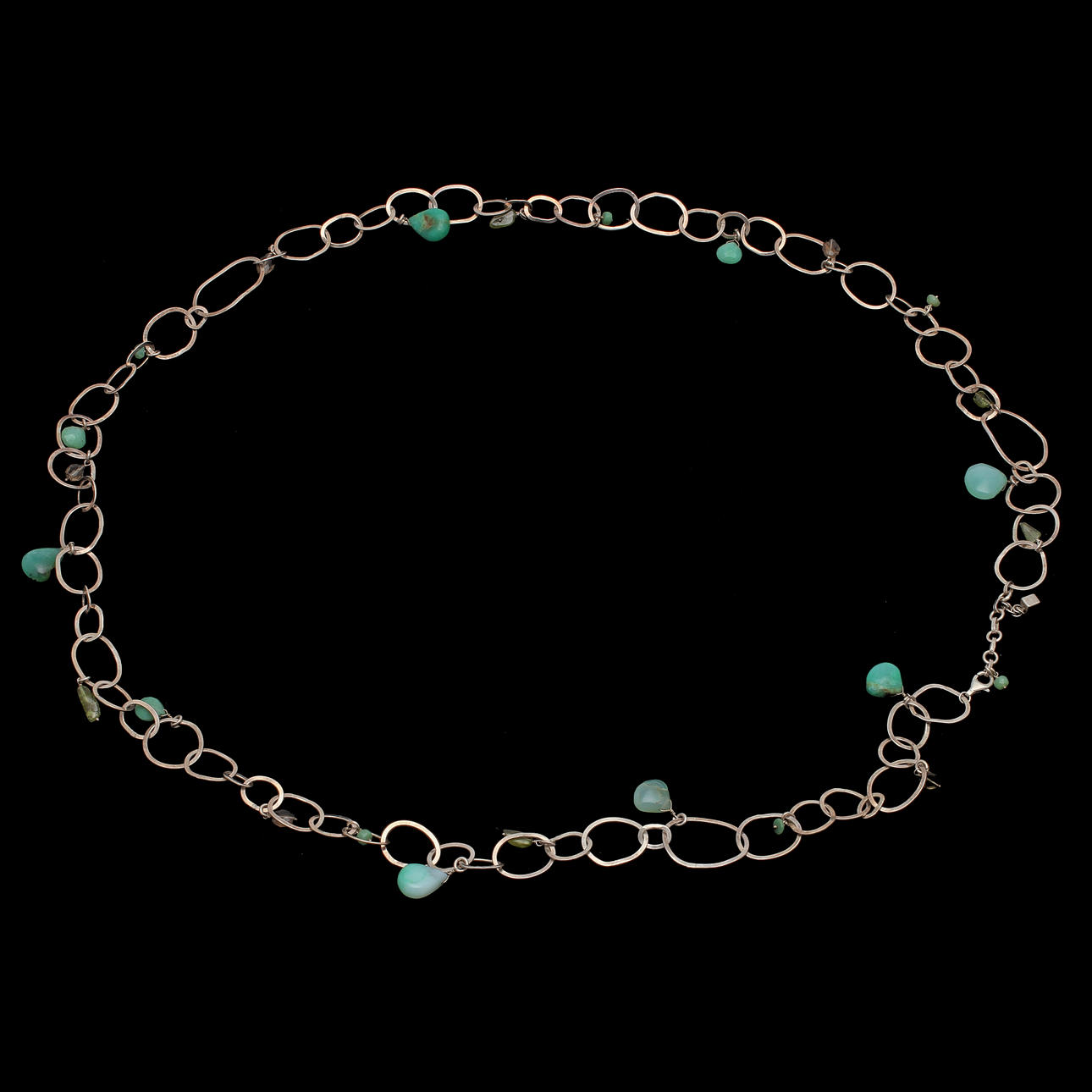 HALSSMYCKE, silver och gröna stenar, Björg design.