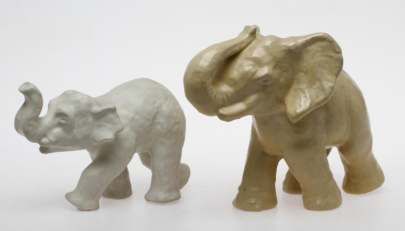 ELEFANTER 2 st, keramik, möjligen Vicke Lindstrand samt Upsala-Ekeby.