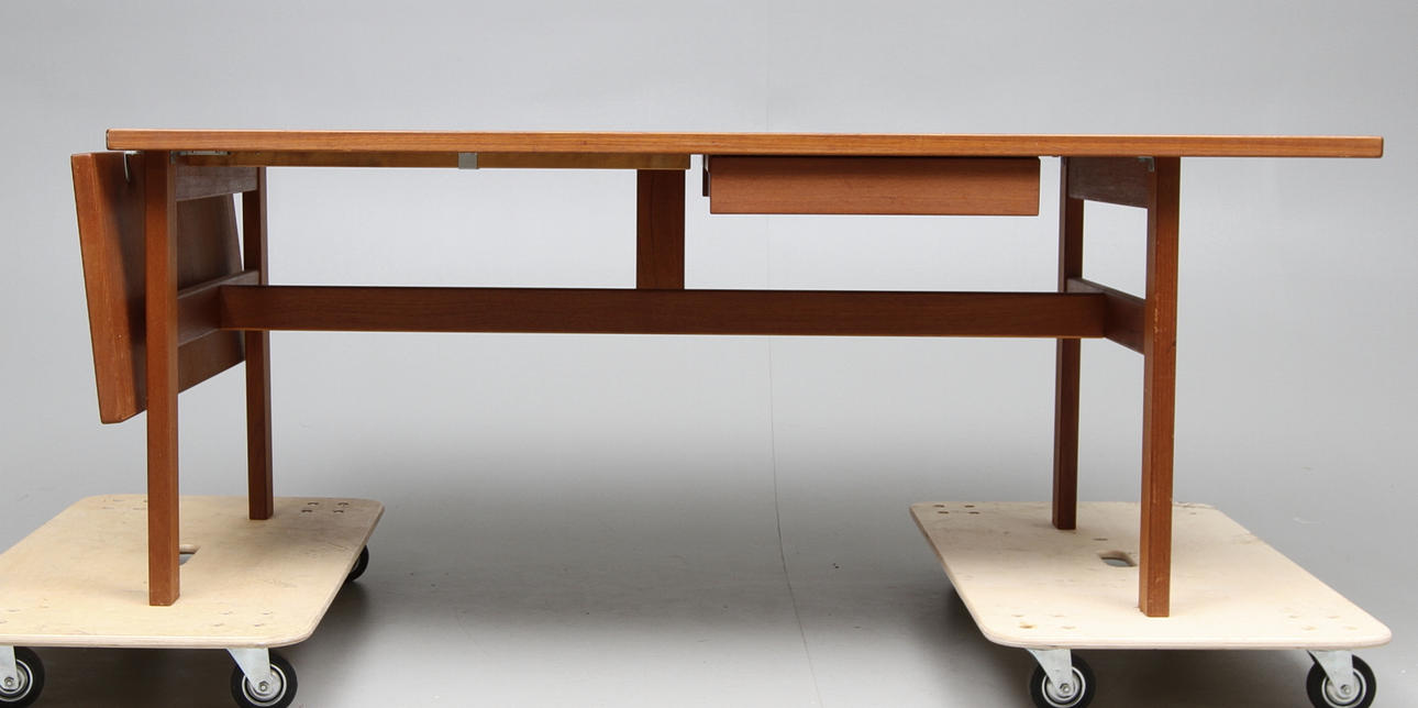 SKRIVBORD, Nils Jonsson, "Bra bohag", Troeds, Bjärnum.