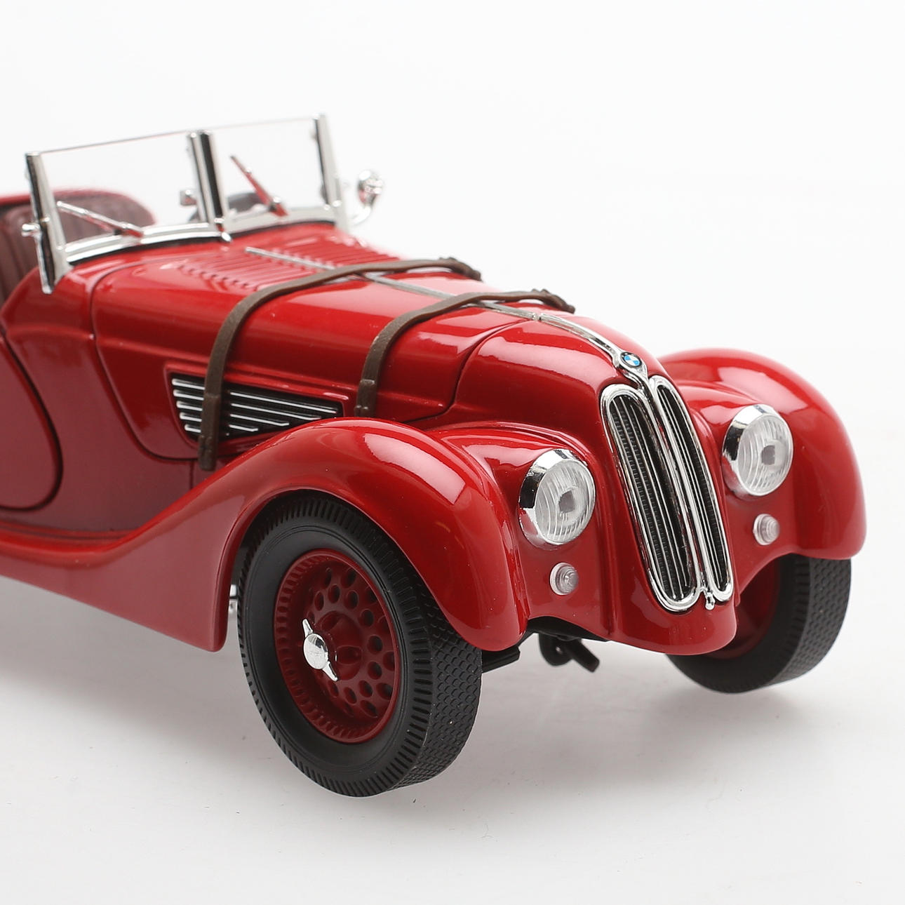 MODELLAUTO, BMW 328, 1940, China, zeitgenössisch.