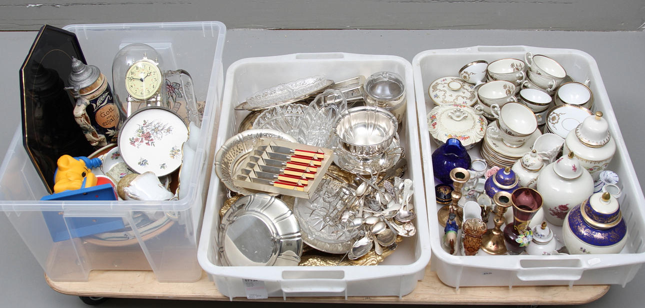 KERAMIK, GLAS och NYSILVER, 1900-tal.