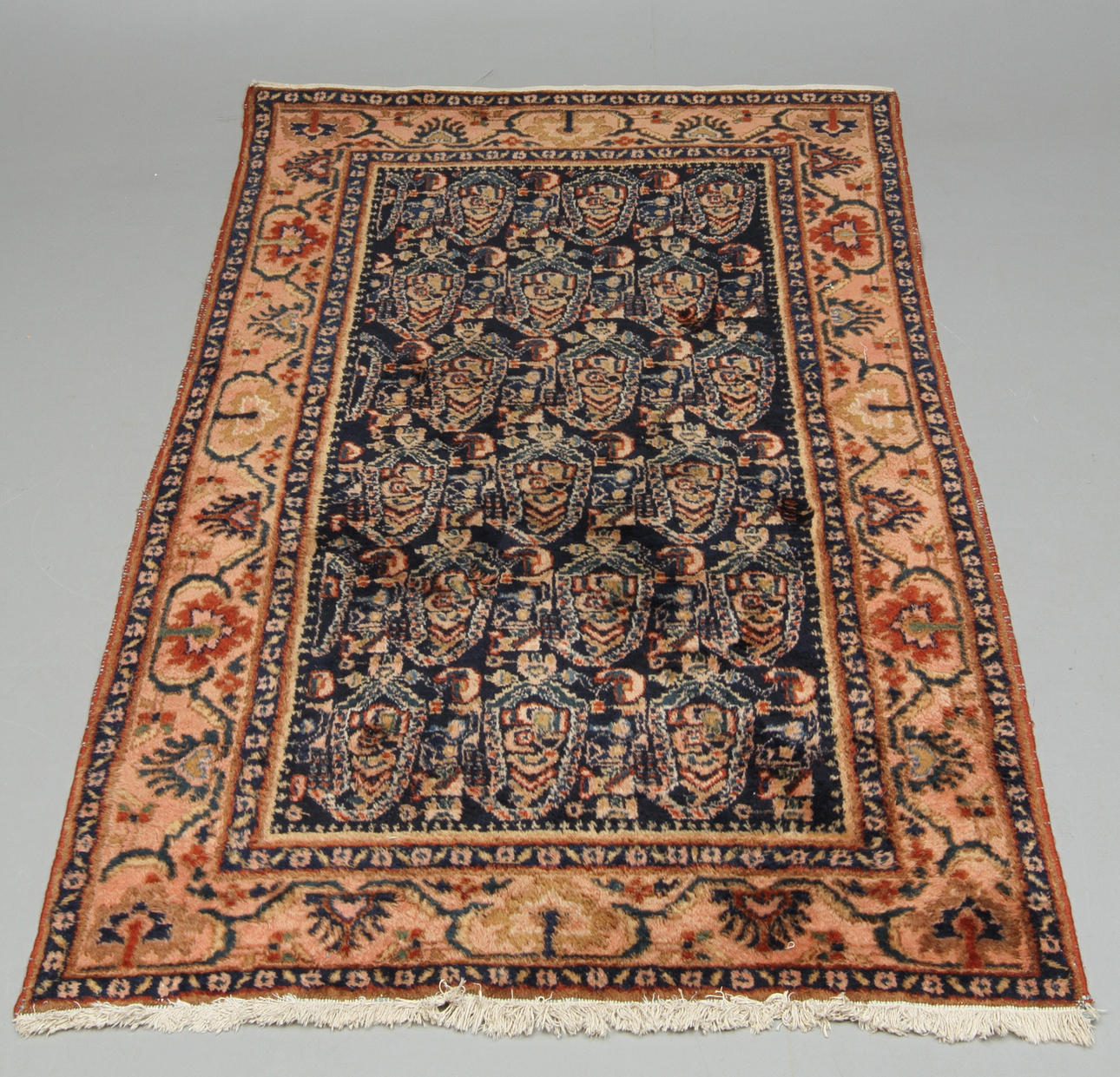 MATTA, orientalisk, ca 210 x 175 cm.