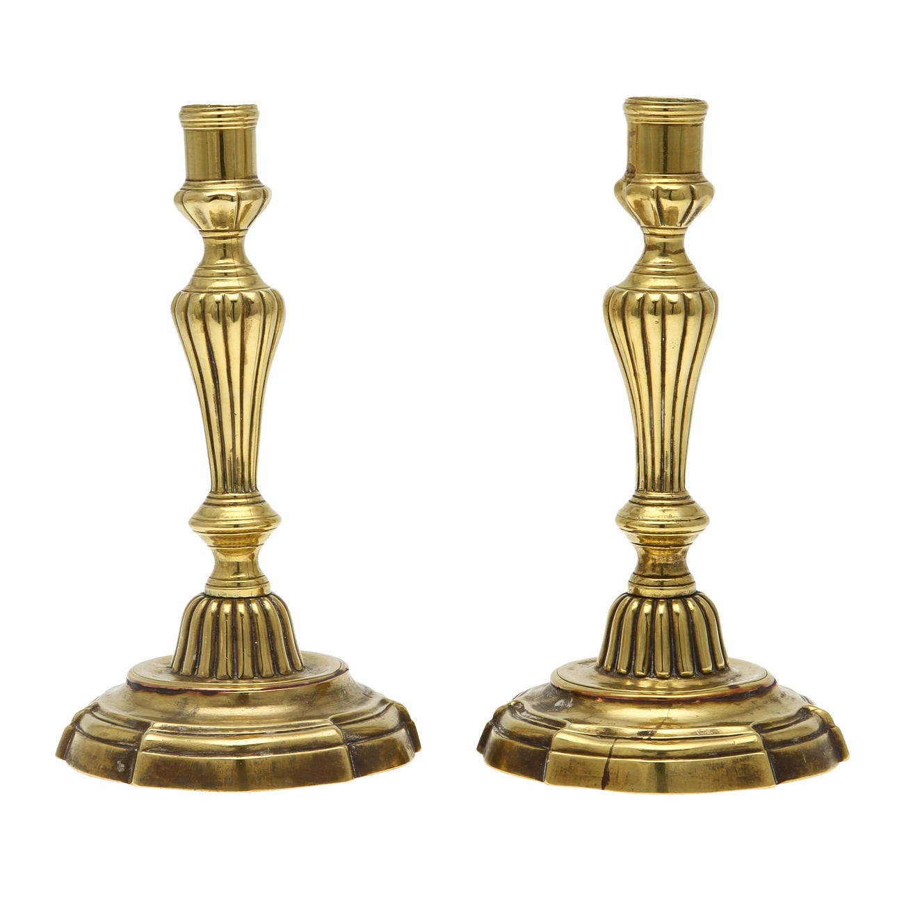 LJUSSTAKAR, ett par, argent haché, Frankrike 1700-tal.