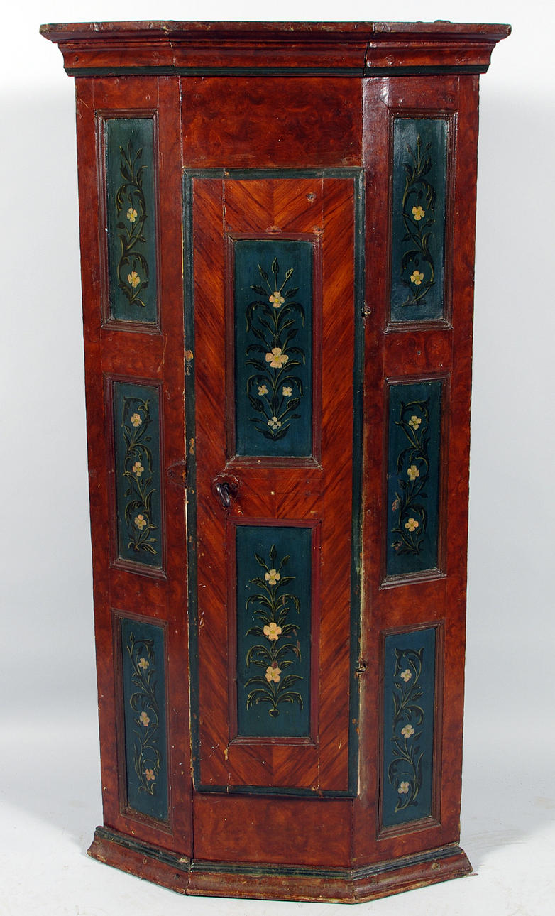 HÖRNSKÅP, allmogemålat, 1700/1800-tal.