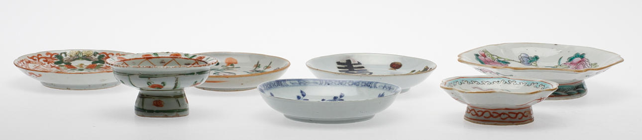 OSTINDISKA FÖREMÅL, 7 delar, 1800-1900-tal.