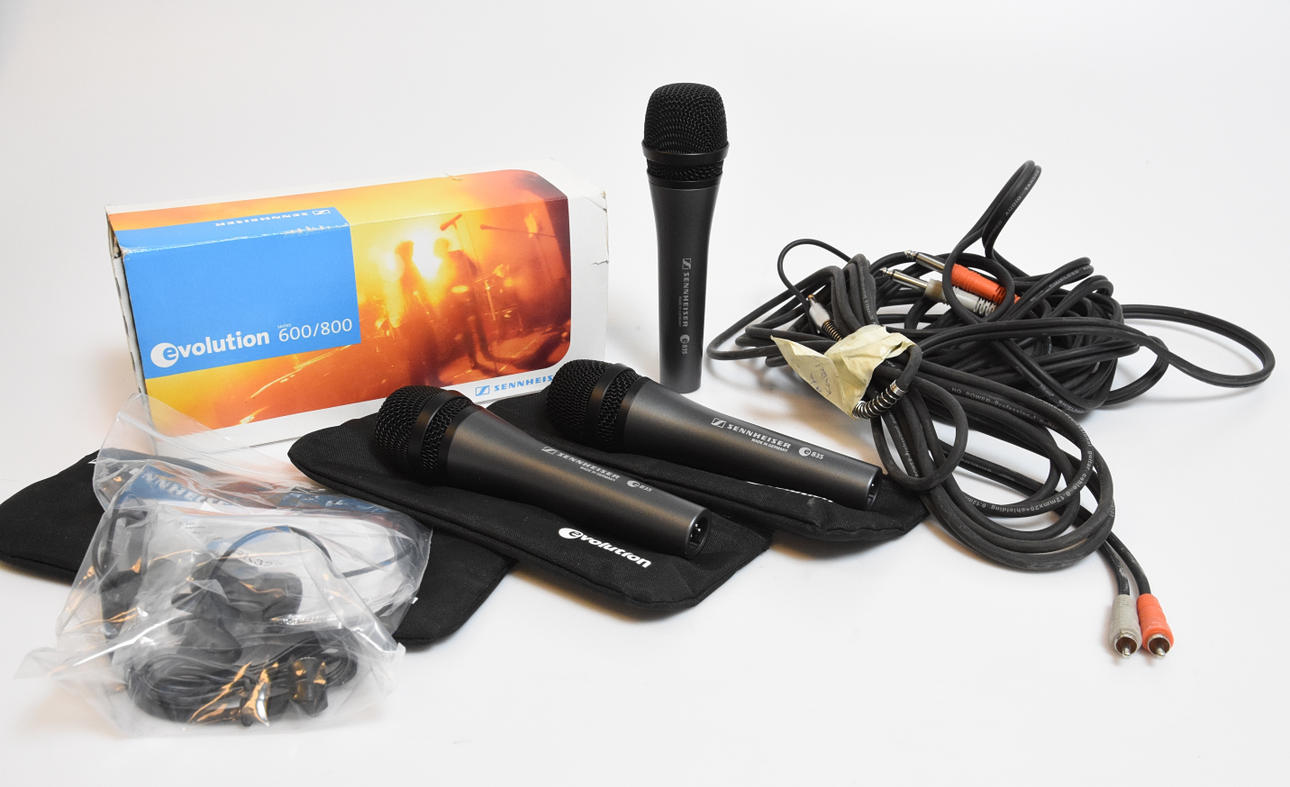 MICROFONER, 3 st Sennheiser Evolution E835, samt 2 st HEADSET Shure PG30TQG, nyskick.