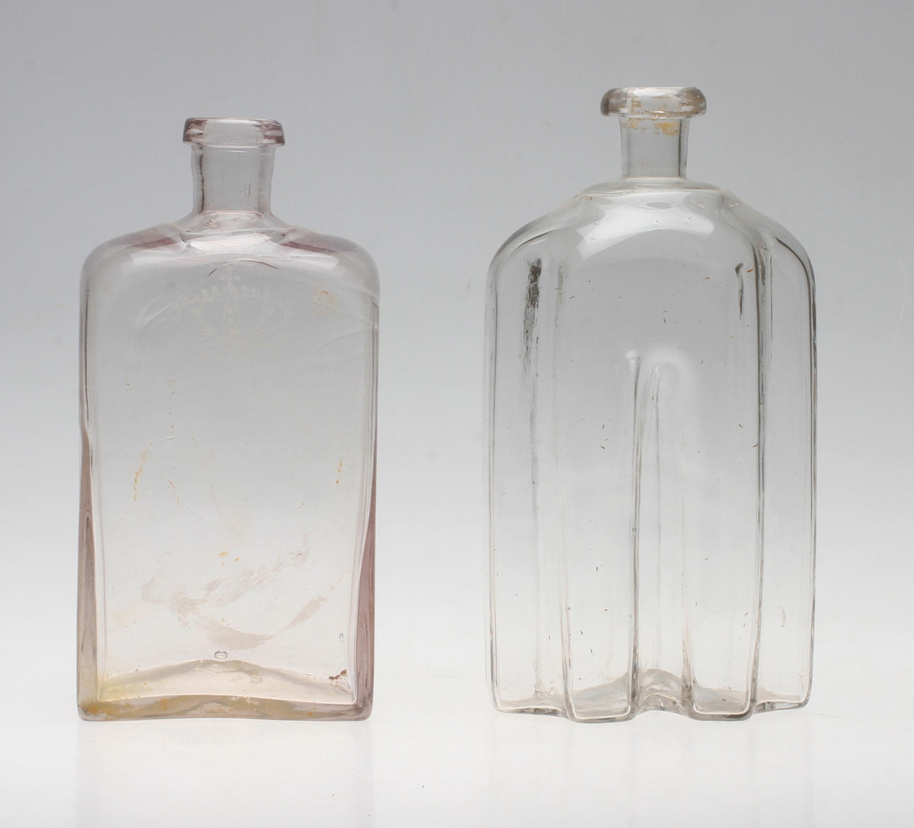 PULLOT, 2 kpl, 1800-luku.