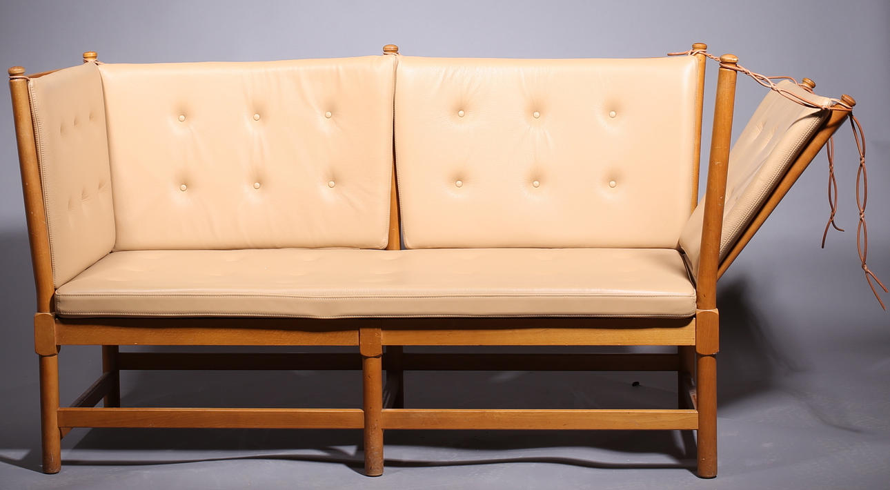 SOFA, Børge Morgensen, "Spoke-Back Sofa", mallinro. 1789.